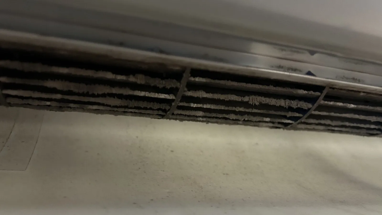 Batteria di scambio di un condizionatore da pulire